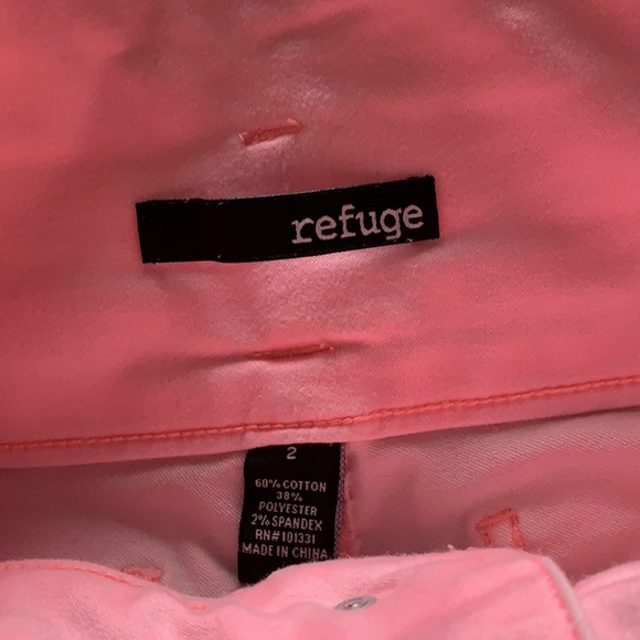 Pink shorts - Picture 3 of 3